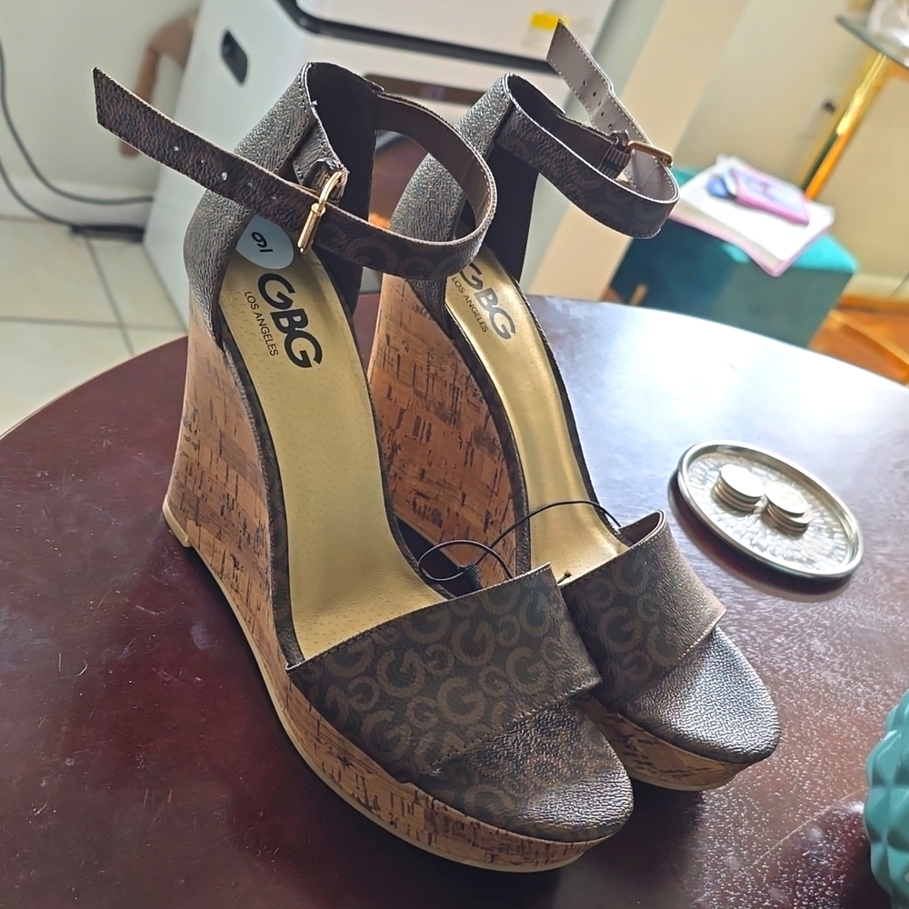 Guess Wedges